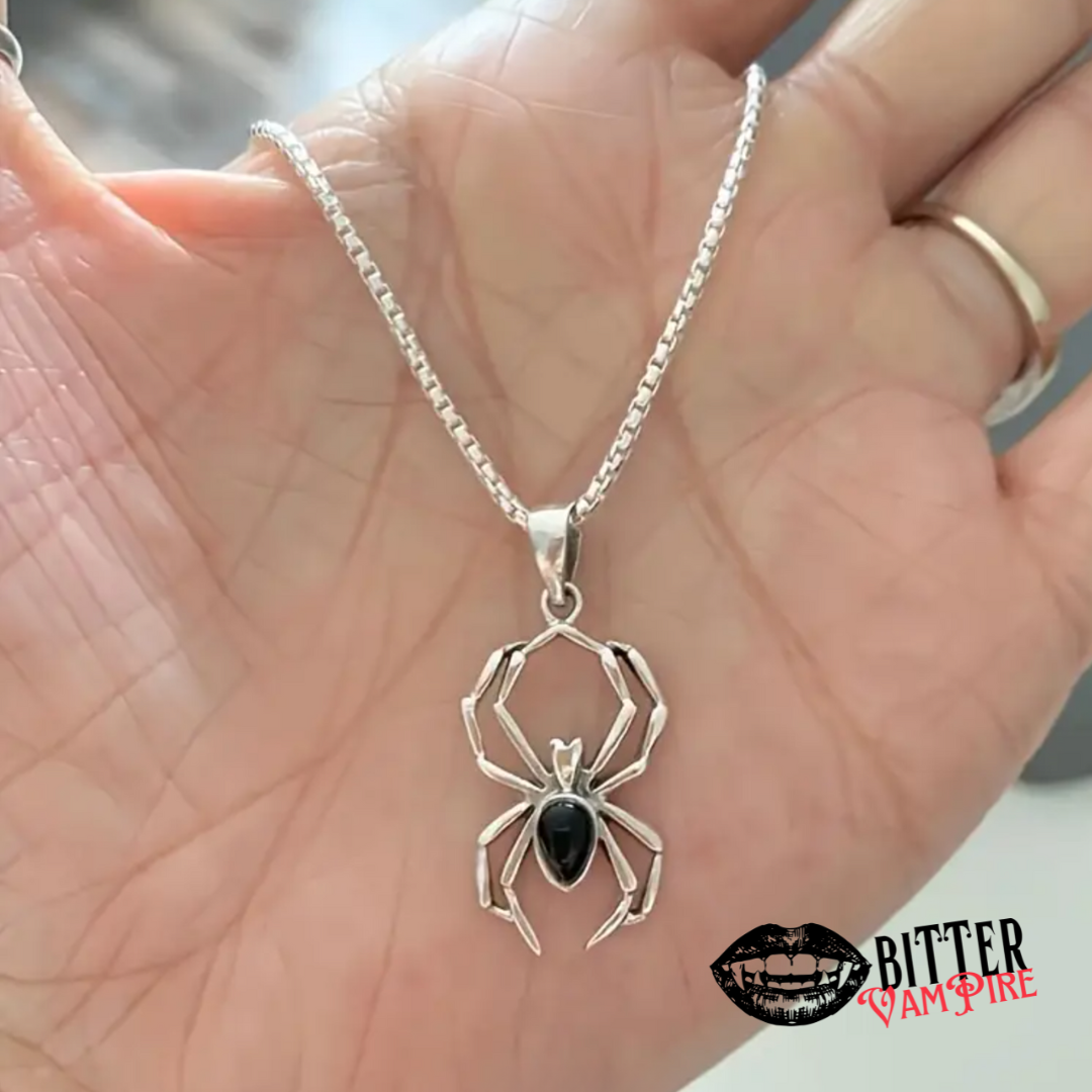 Gothic Spider Necklace Unisex Halloween Pendant Black Stone Silver Chain